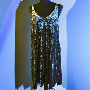 Green Crushed Velvet Swing Dress